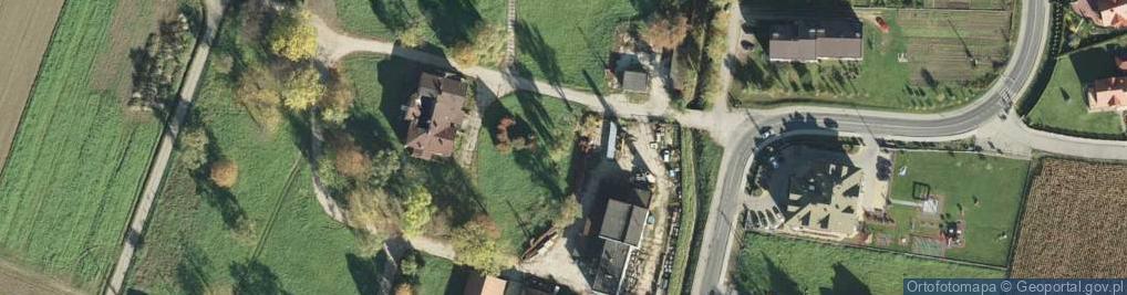 Zdjęcie satelitarne Dwór w Radlnej