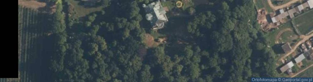 Zdjęcie satelitarne Pałac późnoklasycystyczny