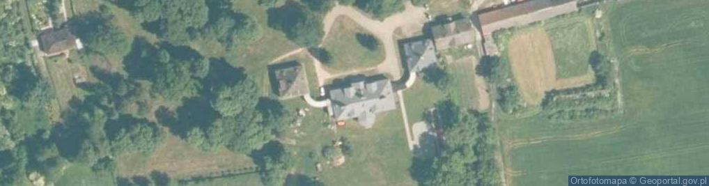 Zdjęcie satelitarne Pałac w Krzelowie - Ossolinskich h. Topór