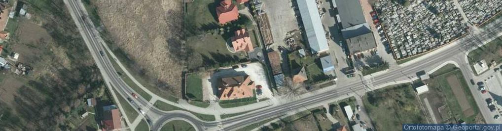 Zdjęcie satelitarne Zespół Dworski Biskupów Przemyskich
