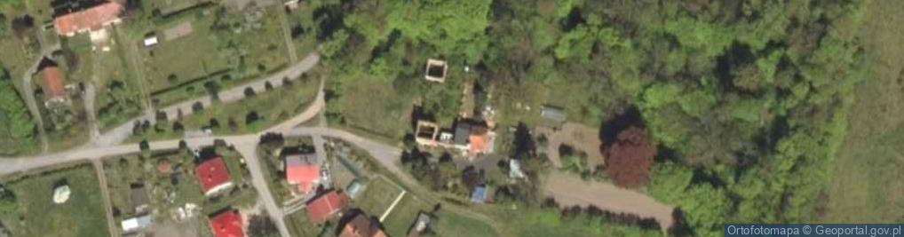 Zdjęcie satelitarne Zespół dworski w Świętochowie