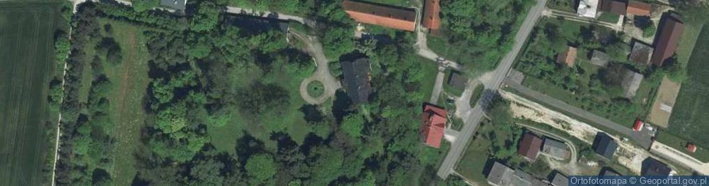Zdjęcie satelitarne Zespół dworski XIX-XX w.