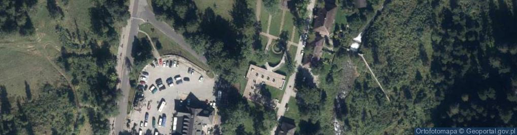 Zdjęcie satelitarne Zespół dworsko-parkowy w Kuźnicach