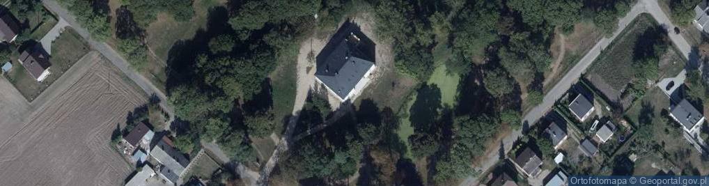 Zdjęcie satelitarne Zespół pałacowo-parkowy