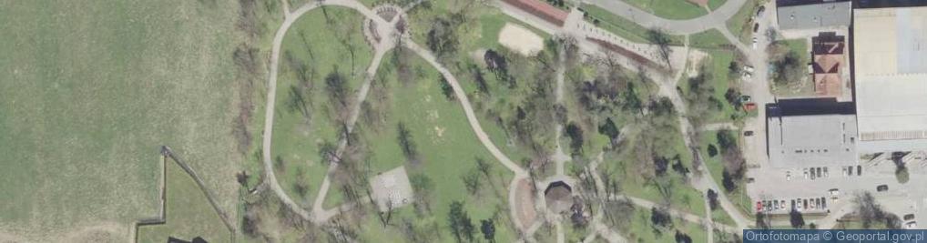 Zdjęcie satelitarne Park miejski im. Adama Mickiewicza