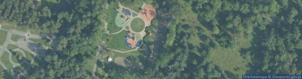 Zdjęcie satelitarne Plac zabaw, Ogródek, Aleja dr. Henryka Jordana