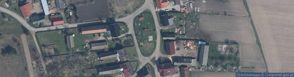 Zdjęcie satelitarne Plac zabaw, Ogródek