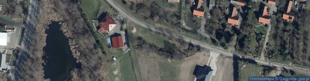 Zdjęcie satelitarne Plac zabaw, Ogródek