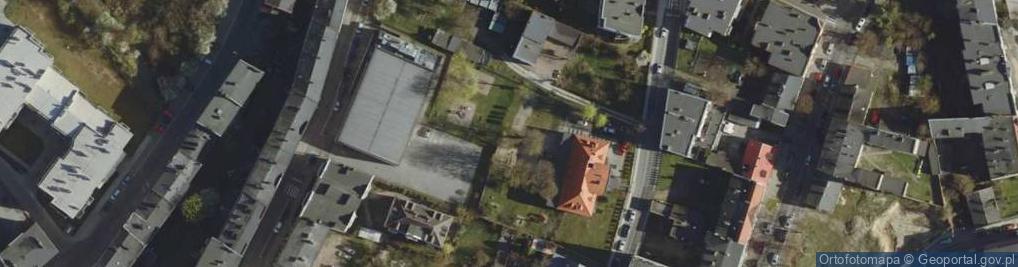 Zdjęcie satelitarne Plac zabaw, Ogródek