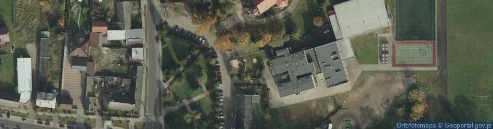 Zdjęcie satelitarne Plac zabaw, Ogródek