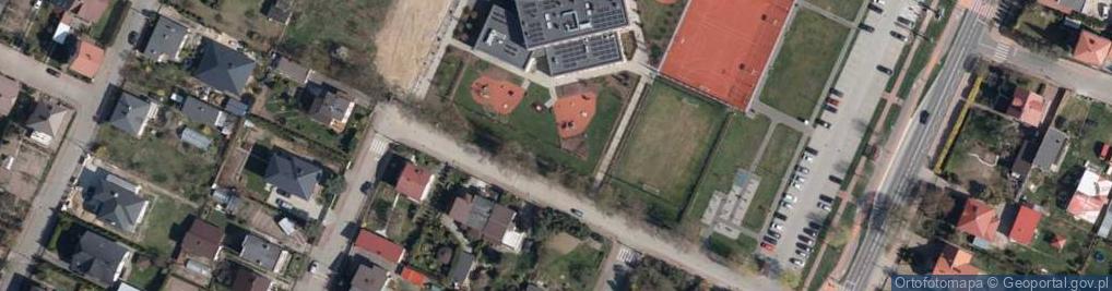 Zdjęcie satelitarne Plac zabaw, Ogródek