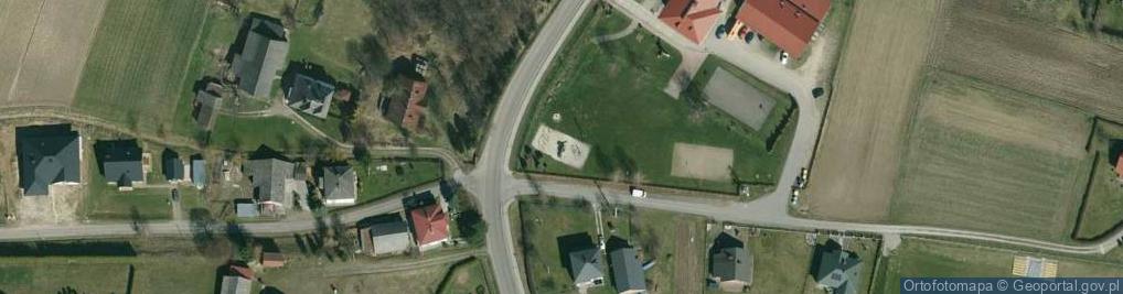 Zdjęcie satelitarne Plac zabaw, Ogródek
