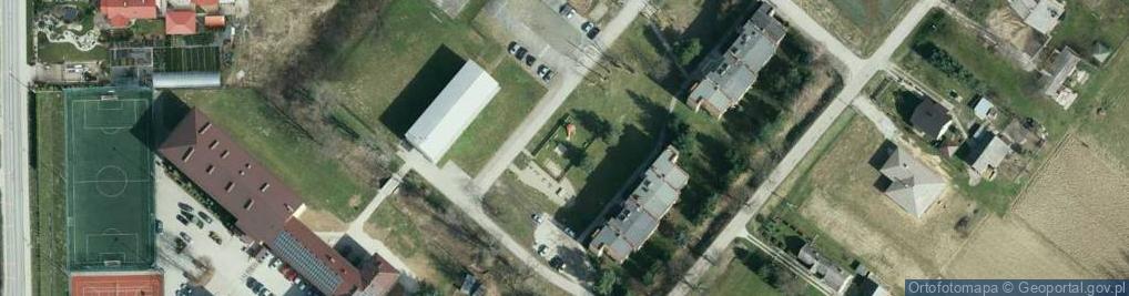 Zdjęcie satelitarne Plac zabaw, Ogródek