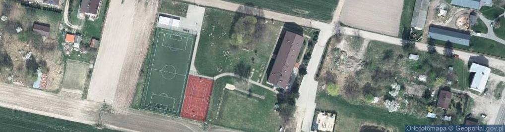 Zdjęcie satelitarne Plac zabaw, Ogródek