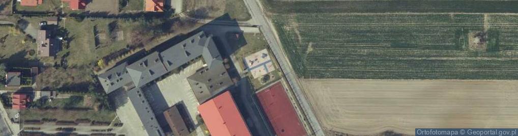 Zdjęcie satelitarne Plac zabaw, Ogródek