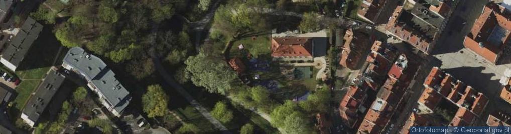Zdjęcie satelitarne Plac zabaw, Ogródek