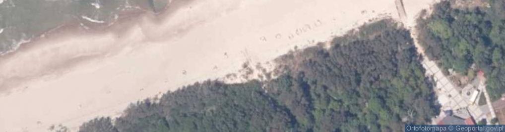 Zdjęcie satelitarne Zejście na plażę schodami.