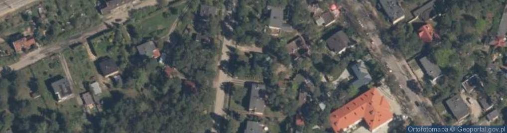 Zdjęcie satelitarne Dom W Lesie