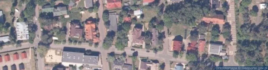 Zdjęcie satelitarne Pokoje i apartamenty ReveliQa