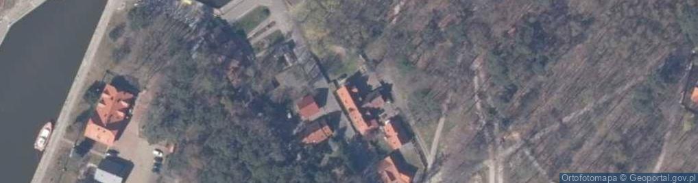 Zdjęcie satelitarne Pole namiotowe Latarnik