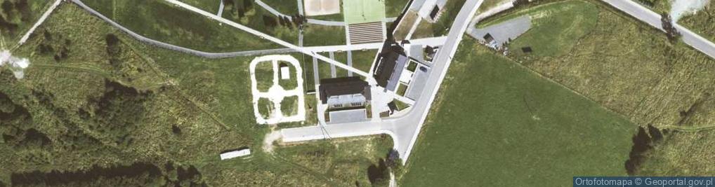 Zdjęcie satelitarne Zbiornik rekreacyjny w Starej Morawie