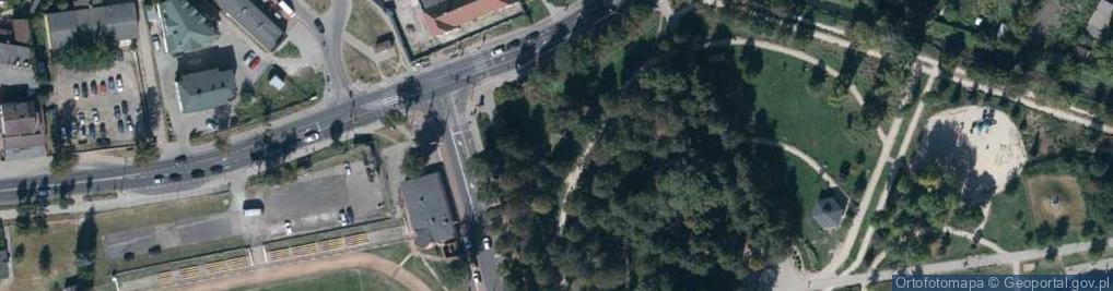 Zdjęcie satelitarne Bohaterskim Żołnierzom Armii Radzieckiej i Polskiej Poległym w