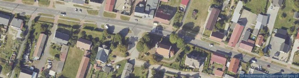 Zdjęcie satelitarne Ku pamięci parafian