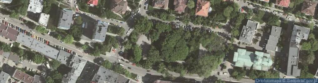 Zdjęcie satelitarne Ofiar obozów hitlerowskich