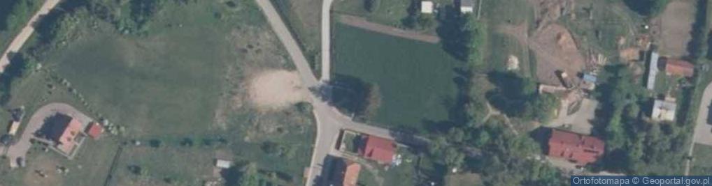 Zdjęcie satelitarne Ofiarom mieszkańców w obu wojnach światowych