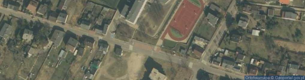 Zdjęcie satelitarne Pamięci Żydów mieszkajacych w Ozorkowie Parzęczewie żyjących w