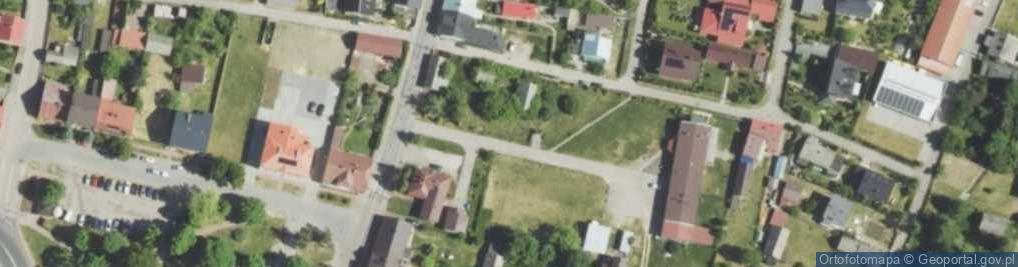 Zdjęcie satelitarne Poległych mieszkańców Janowa i Ponika
