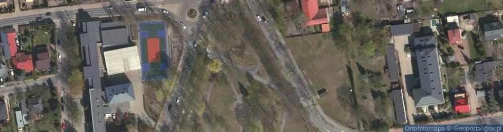 Zdjęcie satelitarne Poległym Za Ojczyznę