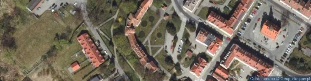 Zdjęcie satelitarne Pomnik bez tablicy informacyjnej
