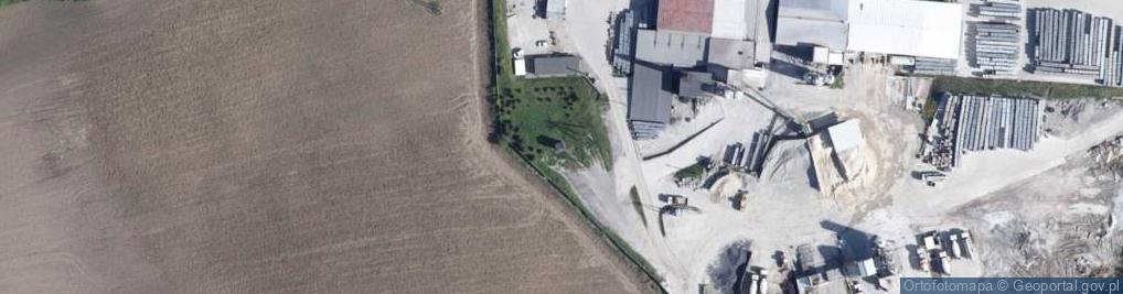 Zdjęcie satelitarne Pomnik ku czci Jurija Gutmana lotnika czechosłowackiego, zginął