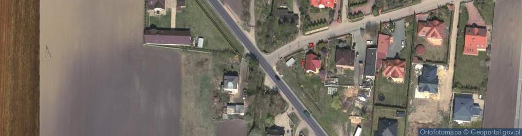 Zdjęcie satelitarne Pomnik Pamięci Pomordowanych Mieszkańców Umiastowa i Topolina