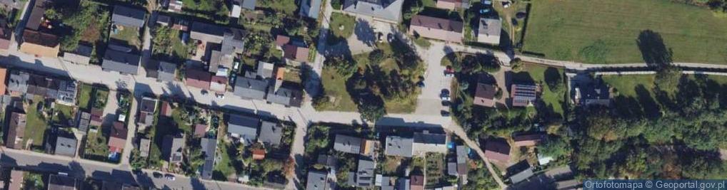 Zdjęcie satelitarne Pomnik poświęcony Mieszkańcom Gminy Raciążek uczestnikom walk o