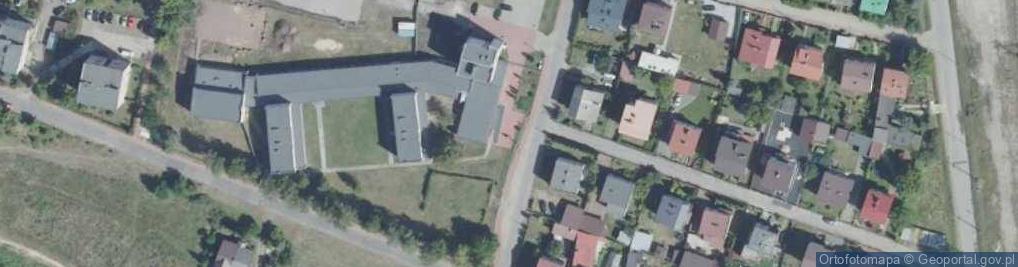 Zdjęcie satelitarne Pomnik St. Staszica