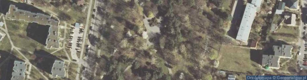 Zdjęcie satelitarne Pomnik upamiętniający dawny cmentarz żydowski