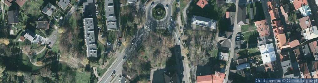 Zdjęcie satelitarne Pomnik upamiętniający Gustawa Morcinka, nauczyciela i pisarza Z