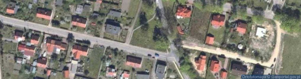 Zdjęcie satelitarne Pomnikku czci Mikołaja Kopernika