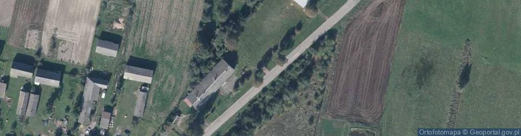 Zdjęcie satelitarne W hołdzie ofiarom faszyzmu podległym w latach 1939 - 1945