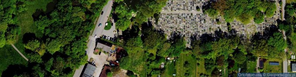 Zdjęcie satelitarne Zbiorowa mogiła 28 żołnierzy Wojska Polskiego poległych 1-2 wrz