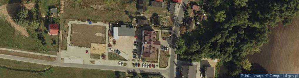 Zdjęcie satelitarne Gminny Ośrodek Pomocy Społecznej w Chrostkowie