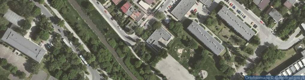 Zdjęcie satelitarne Młodzieżowy Dom Kultury 'Dom Harcerza' Im. Prof. Aleksandra Kamińskiego