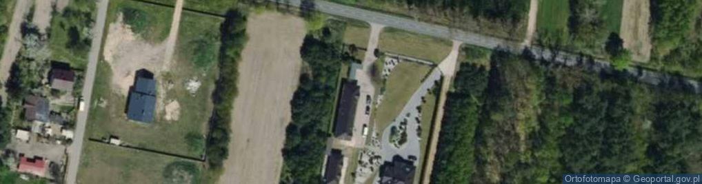 Zdjęcie satelitarne 1) Shape Dawid Cybulski 2) CKM Nieruchomości