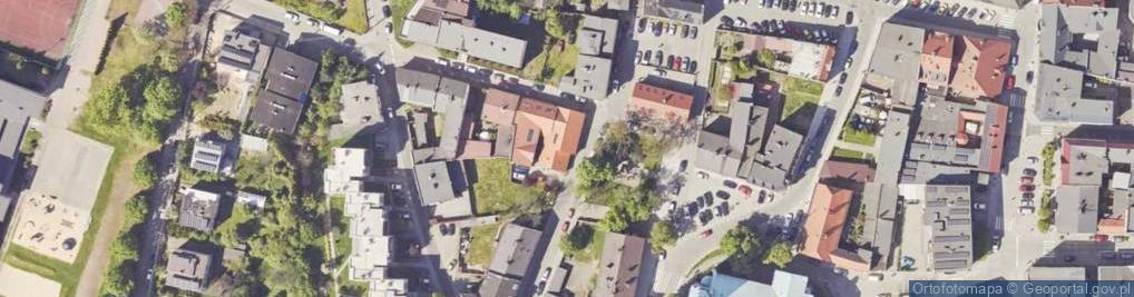 Zdjęcie satelitarne A Barbara Pietrasińska Indywidualna Specjalistyczna Praktyka Lekarska B Barbara Pietrasińska Niepubliczny Zakład Opieki Zdrowotnej Fam Med