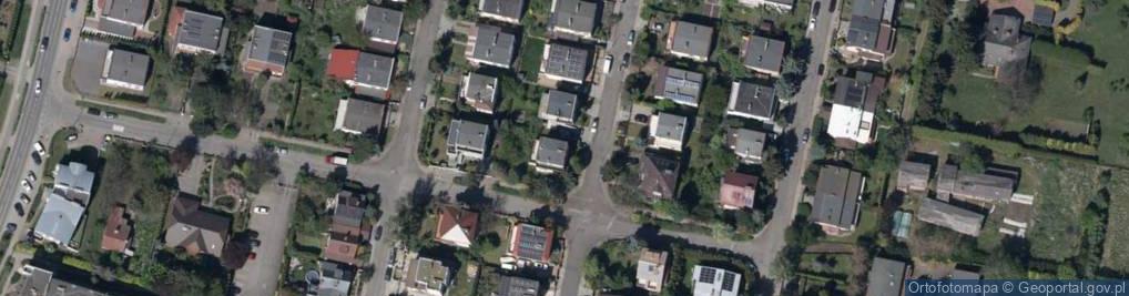 Zdjęcie satelitarne Adam Płatek Szkoła Pływania Activ