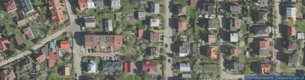 Zdjęcie satelitarne Adria Zakład Produkcji Rurek z Bitą Śmietaną