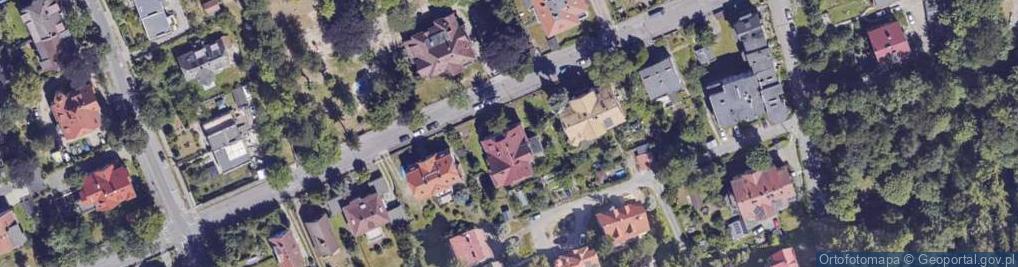 Zdjęcie satelitarne Adventor Group