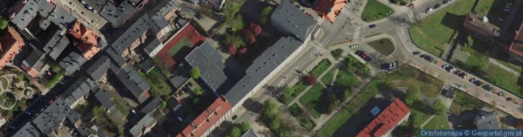 Zdjęcie satelitarne Akademicki Zespół Szkół Ogólnokształcących w Chorzowie - i Liceum Ogólnokształcące im.Juliusza Słowackiego